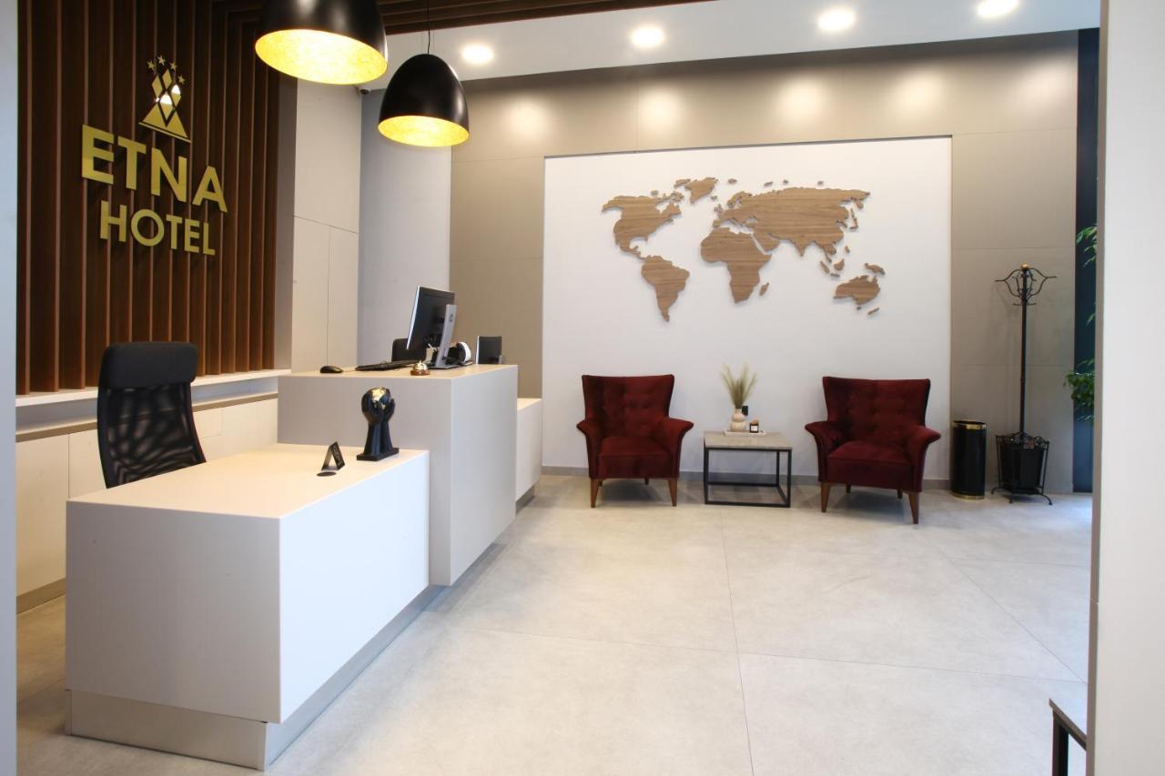 Hotel Etna Gracanica  Luaran gambar