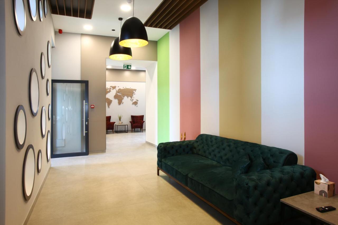 Hotel Etna Gracanica  Luaran gambar