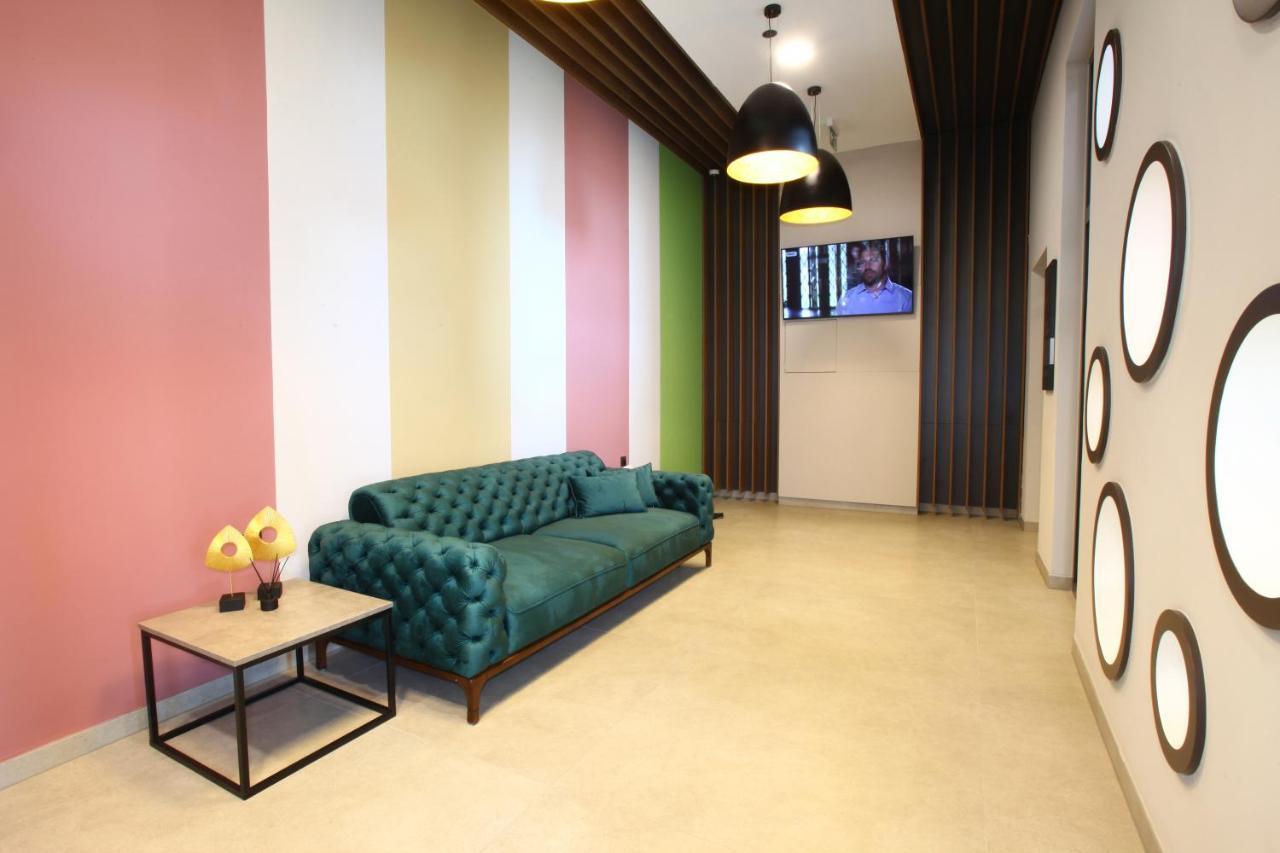 Hotel Etna Gracanica  Luaran gambar