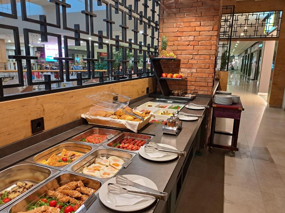 Hotel Etna Gracanica  Luaran gambar
